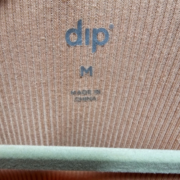 DIP short sleeve cropped tee , peach , size MEDIUM - Picture 5 of 6